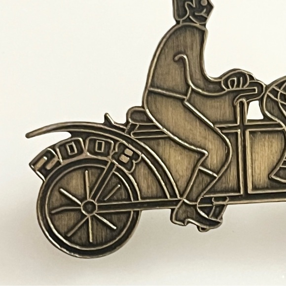 Tandem Bike Brooch Golden Bronze Color With 2008 - Picture 2 of 11